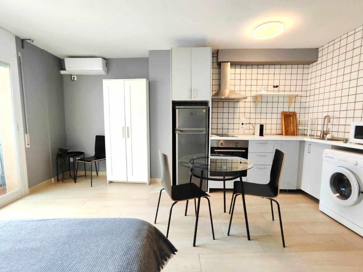 Mazi Apartments Suite Mataró Eksteriør billede