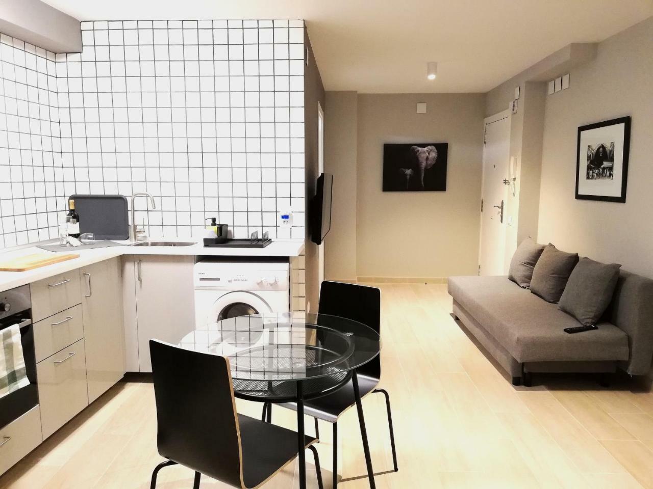 Mazi Apartments Suite Mataró Eksteriør billede